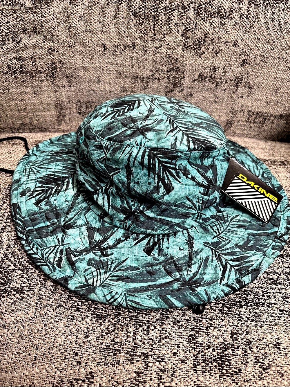 Dakine Hogant Printed Bucket Hat in Blue & Black Medium NWT